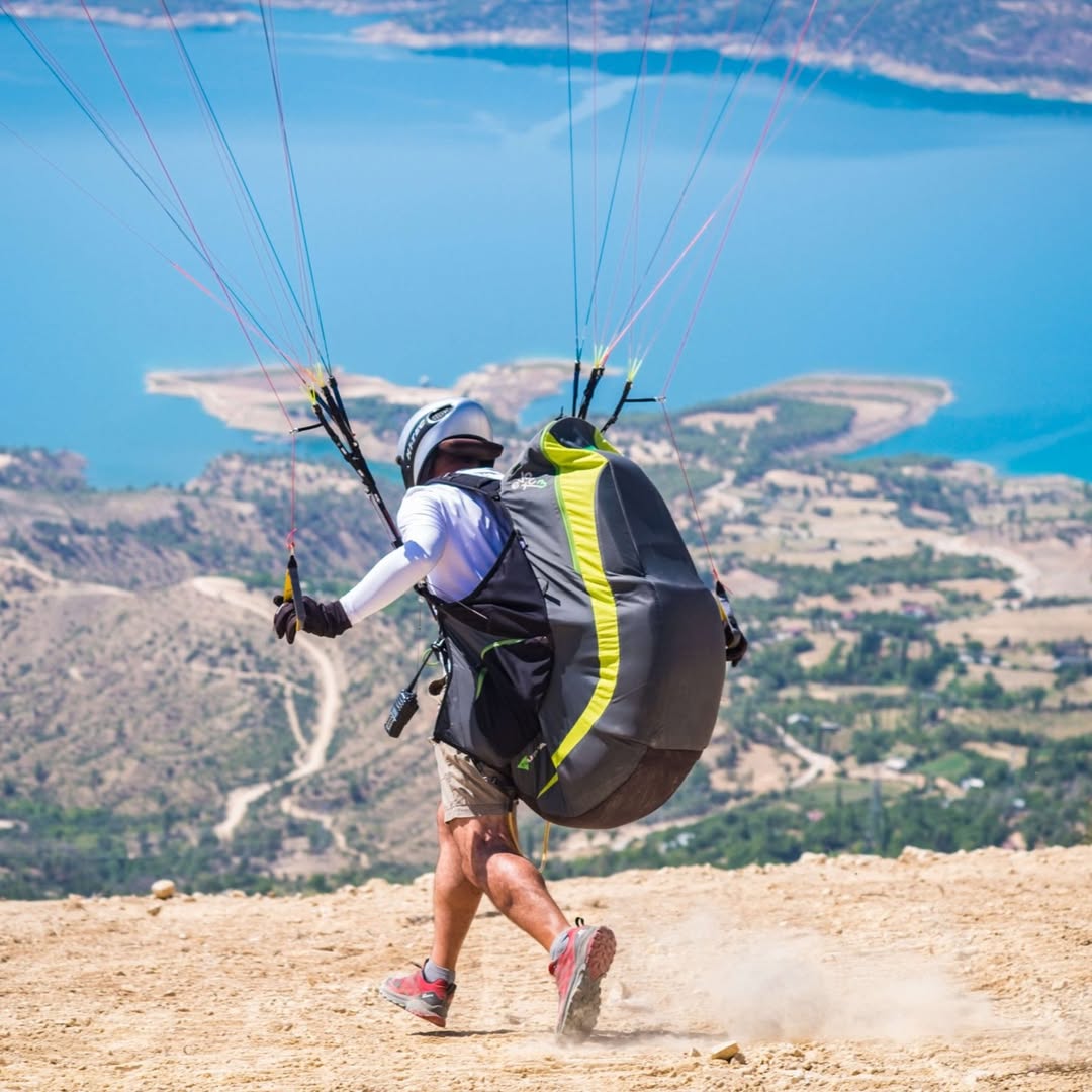 En İyi Yamaç Paraşütü Uçuşu ve Hava Sporları Yerleri